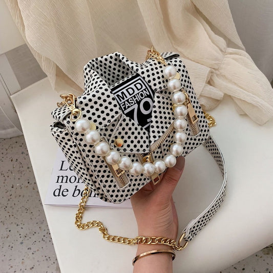 Clothes pearl handbag