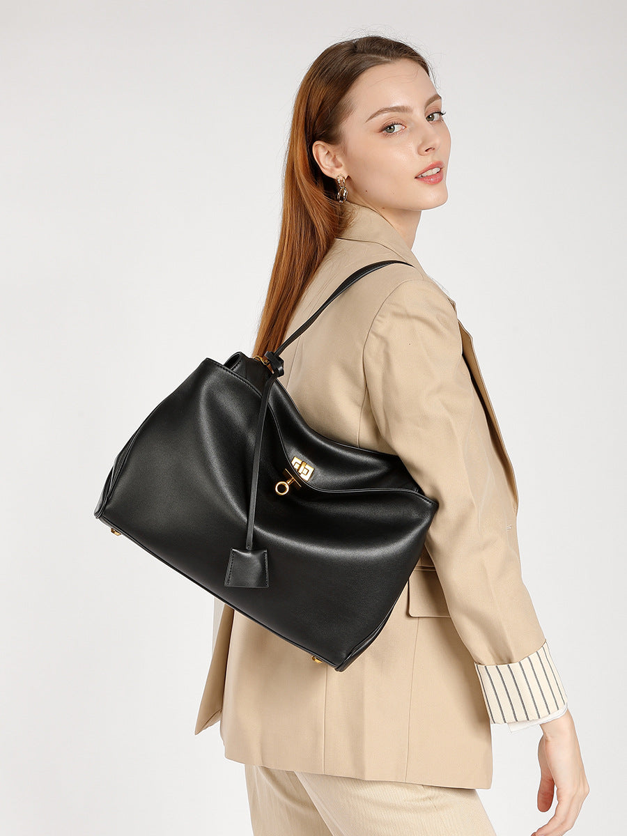 Elegant Office Tote – Sleek, Spacious & Effortlessly Professional