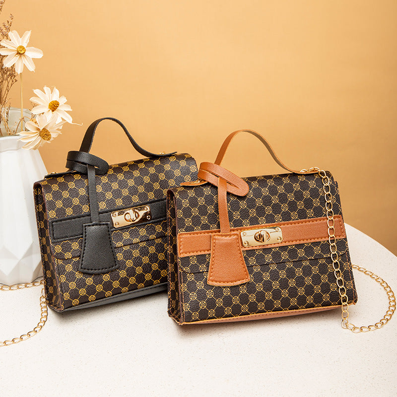 Sweet & Chic Mini Kelly Bag – Your Everyday Cute Sidekick!