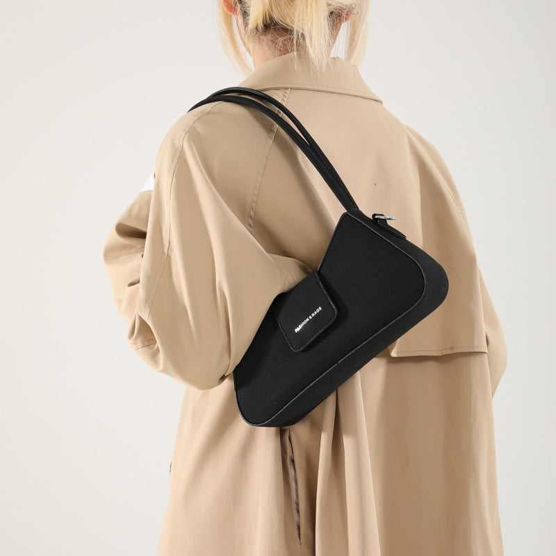 Minimalist Shoulder Bag – Versatile, Stylish & Trendy Colors
