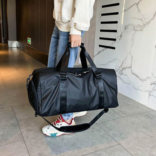 Minimalist Sports Duffle Bag – Lightweight, Waterproof & Customizable