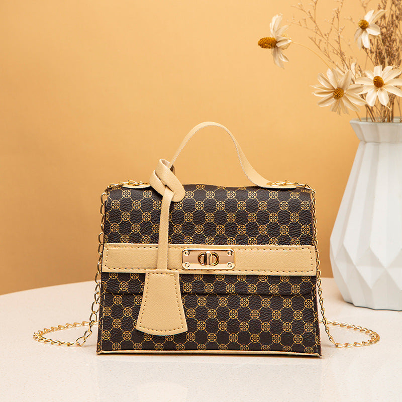 Sweet & Chic Mini Kelly Bag – Your Everyday Cute Sidekick!