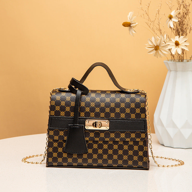 Sweet & Chic Mini Kelly Bag – Your Everyday Cute Sidekick!