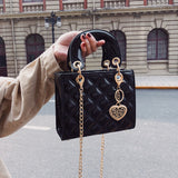 Classy & Chic Mini Chain Bag – Parisian Vibes for Every Day!